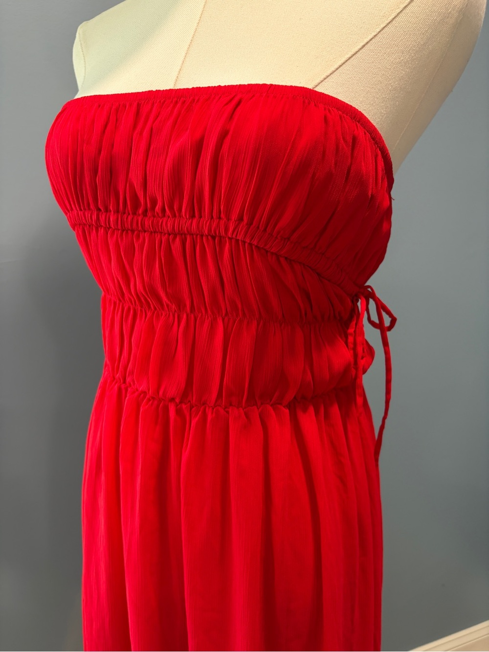 Outcast Red Strapless Maxi Dress XS Smocked Ruched Tie Waist - Picture 2 of 8